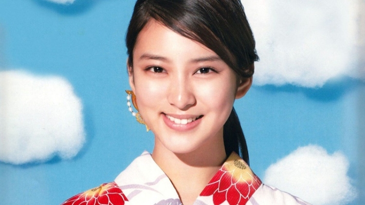 Emi Takei 7