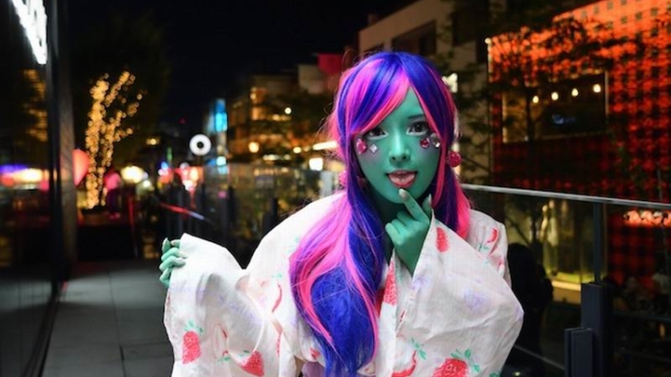 Ishoku Hada, Seni Melukis Tubuh Penuh Warna Kembali Memeriahkan Kota Tokyo (1) Ishoku Hada, Seni Melukis Tubuh Penuh Warna Kembali Memeriahkan Kota Tokyo (1)