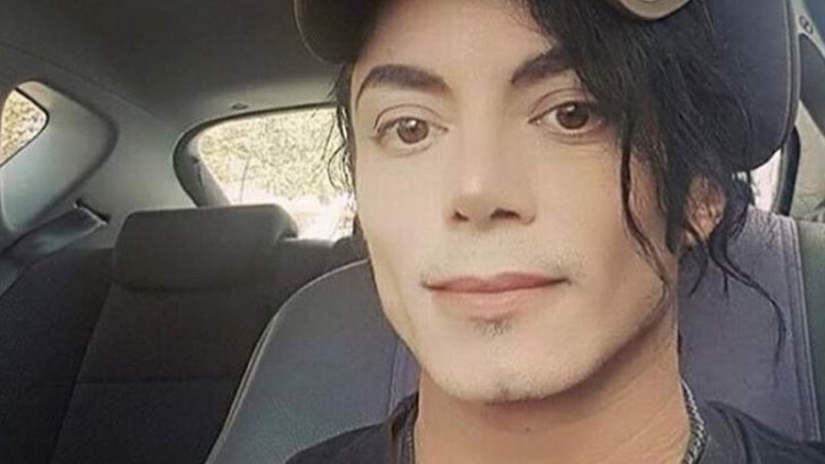 Michael Jackson Ternyata Masih Hidup Fotonya Jadi Viral di Jepang! Michael Jackson Ternyata Masih Hidup Fotonya Jadi Viral di Jepang!