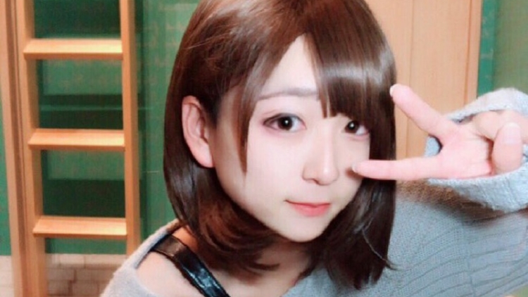 Ketahuan Ber-Crossdress Oleh Temannya, Yang Terjadi Selanjutnya Justru Mengejutkan Ketahuan Ber-Crossdress Oleh Temannya, Yang Terjadi Selanjutnya Justru Mengejutkan