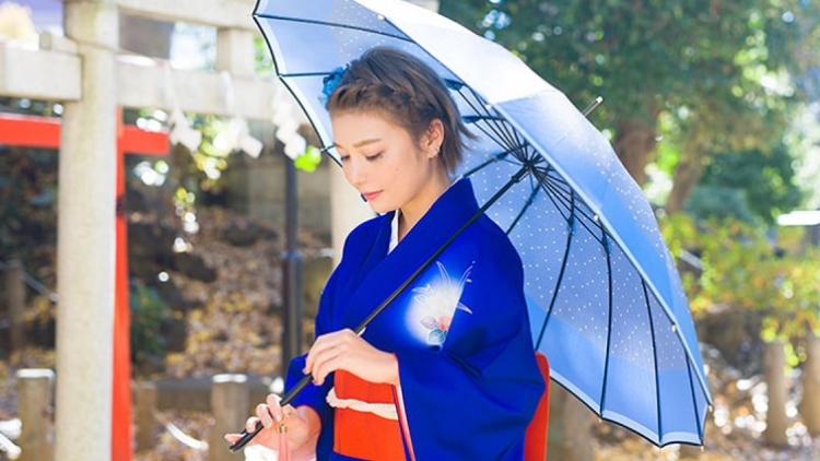 Super Groupies Menghadirkan Payung Bertema Karakater Touken Ranbu