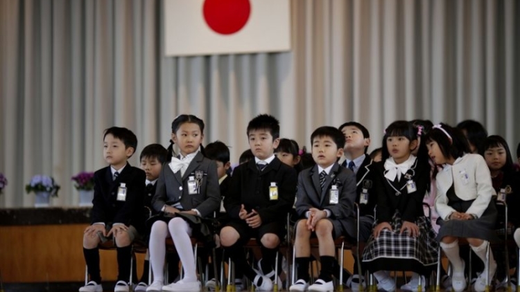 japanese elementary student