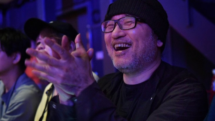 aoyama_usj_01_fixw_730_hq