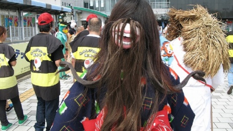 Futakuchi-Onna, Sosok Hantu Bermulut Dua Dari Jepang Yang Berwujud Wanita Cantik Futakuchi-Onna, Sosok Hantu Bermulut Dua Dari Jepang Yang Berwujud Wanita Cantik