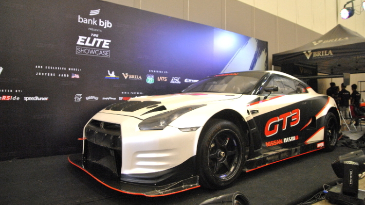 the_elite_showcase_gtr_fia_gt3_japanese_station-1