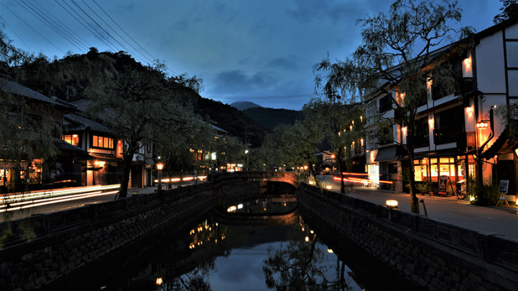 Kinosaki Onsen: Kota Pemandian Air Panas dengan Atmosfer Tradisional Jepang