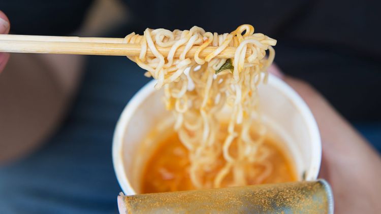 Mie Ramen Instan Jepang