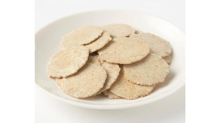 MUJI’s cricket rice crackers 