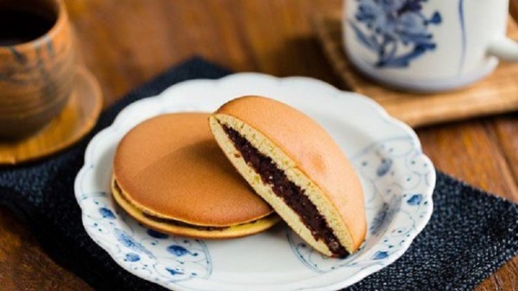 Dorayaki, makanan kesayangan Doraemon Dorayaki Doraemon japanesestation.com