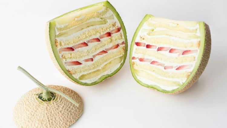 Marugoto Melon Cake