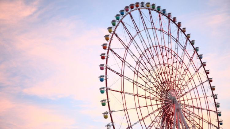 Ilustrasi bianglala di theme park theme park baru Yokohama japanesestation.com