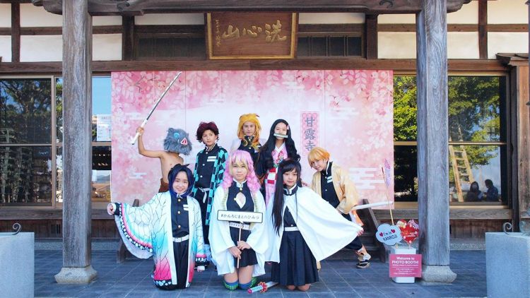 Cosplayer Kimetsu no Yaiba
