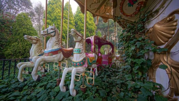 Foto Tempat Terbengkalai di Jepang