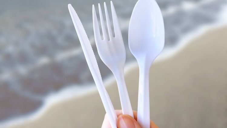 Ilustrasi sendok plastik sendok makan plastik jepang japanesestation.com