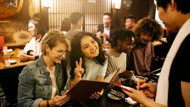 Ilustrasi orang asing  bahasa jepang kemampuan japanesestation.com