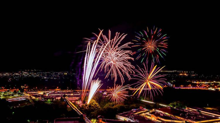 Festival Kembang Api