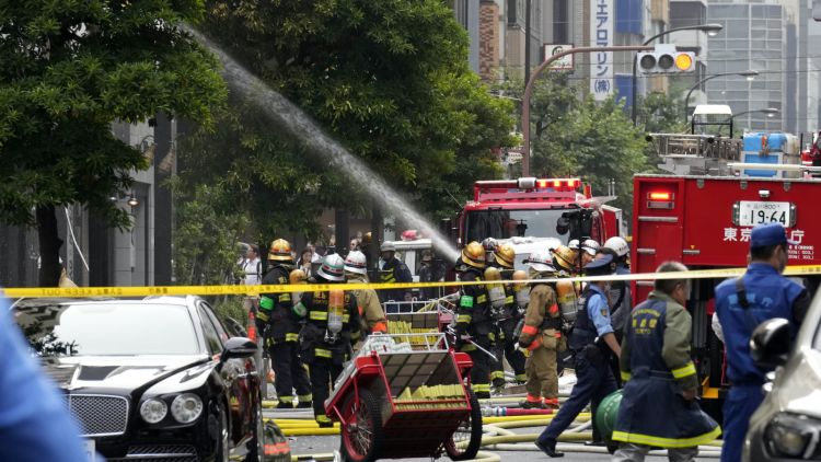 Ledakan terjadi di Shimbashi Tokyo Ledakan terjadi di Shimbashi Tokyo
