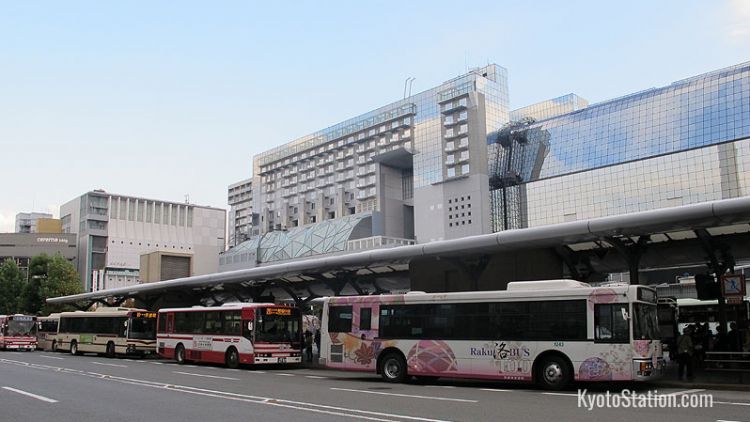 Kyoto akan Luncurkan Bus Pariwisata untuk Mengatasi Kepadatan Turis Kyoto akan Luncurkan Bus Pariwisata untuk Mengatasi Kepadatan Turis