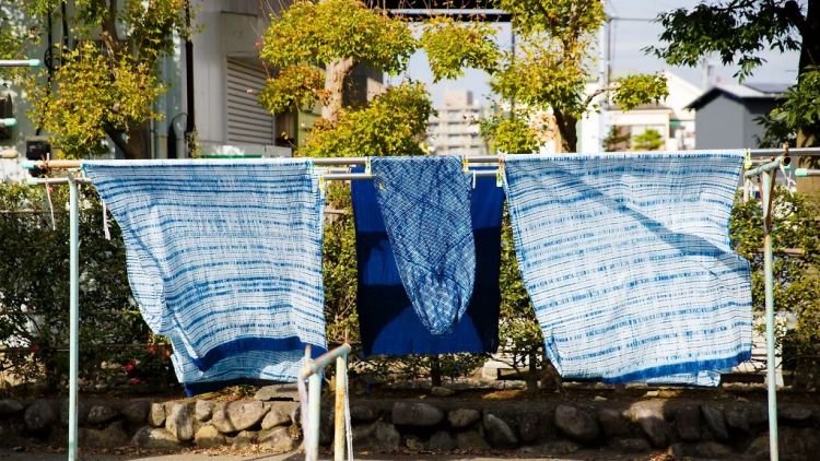 Teknik Pewarnaan Tradisional Jepang, Aizome (Time Out/Kaila Imada) Teknik Pewarnaan Tradisional Jepang, Aizome (Time Out/Kaila Imada)