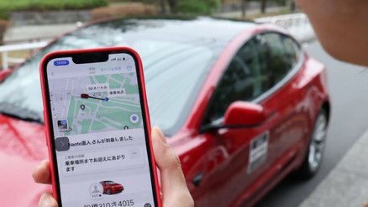 Fitur ride-sharing digunakan untuk mengatasi keterbatasan taksi (nippon.com)