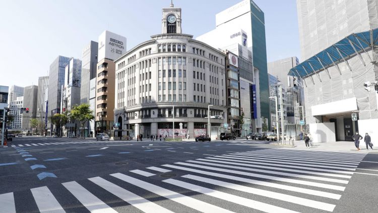 Jalanan Ginza yang sepi (Kyodo).