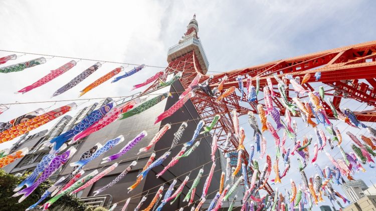 Tokyo Tower yang dipenuhi koinobori (TImeOut) Tokyo Tower yang dipenuhi koinobori (TImeOut)