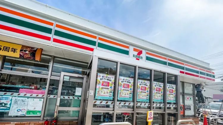 Seven-Eleven di Okinawa, Jepang (Nickelle Tilley/Bussiness Insider).