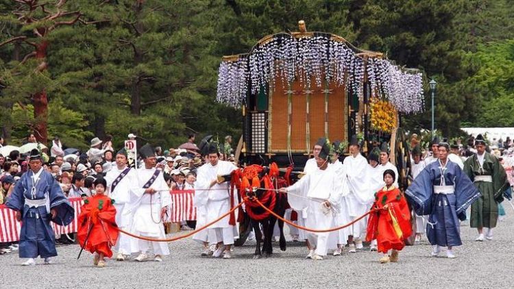 Aoi Matsuri di Kyoto (Japan Guide). Aoi Matsuri di Kyoto (Japan Guide).