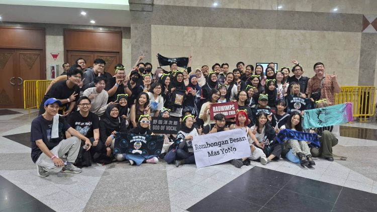 RADWIMPS WORLD TOUR 2024 “The way you yawn, and the outcry of Peace” Live in Jakarta RADWIMPS WORLD TOUR 2024 “The way you yawn, and the outcry of Peace” Live in Jakarta 8