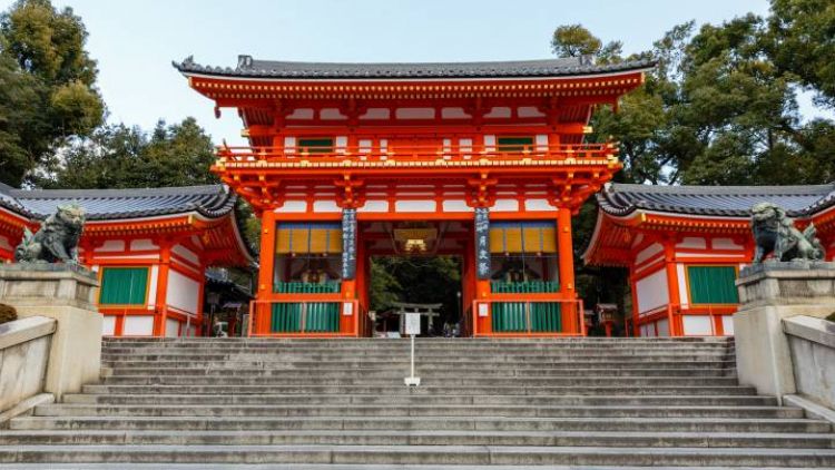 Kuil Yasaka di Kyoto (Discover Kyoto).