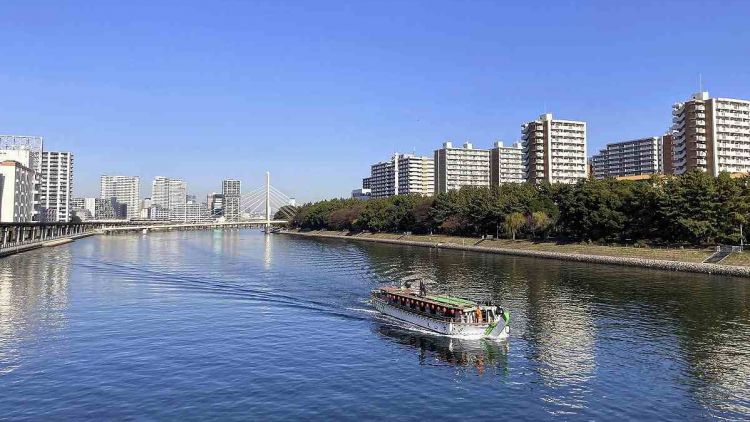 Nikmati perjalanamu di atas Shinagawa Cruise (The Japan News). Nikmati perjalanamu di atas Shinagawa Cruise (The Japan News).