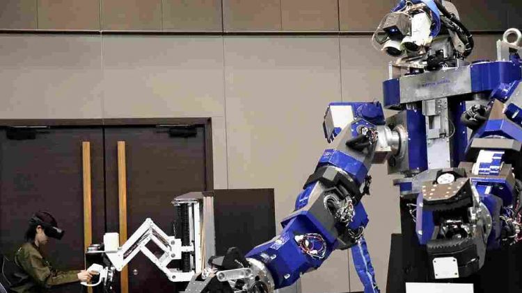 Robot untuk pemeliharaan rel kereta api yang akan diimplementasikan oleh West Japan Railway