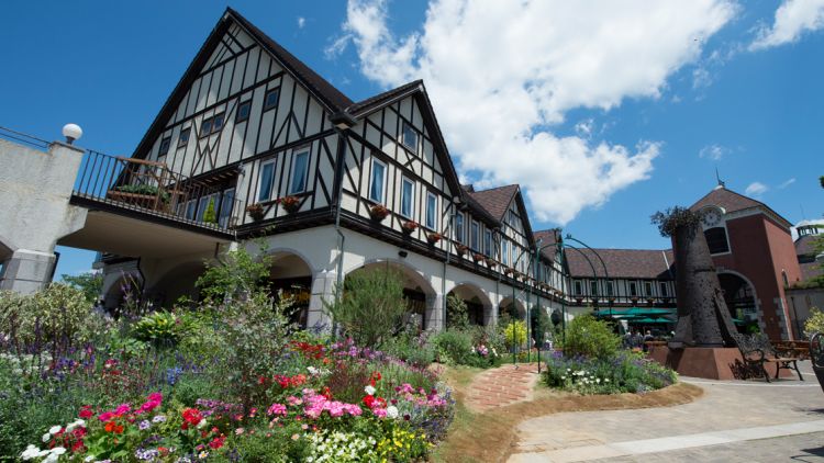 Kobe Nunobiki Herb Gardens memberikan nuansa abad pertengahan Kobe Nunobiki Herb Gardens memberikan nuansa abad pertengahan