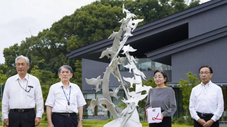 Monumen penghormatan korban Kyoto Animation. Monumen penghormatan korban Kyoto Animation.