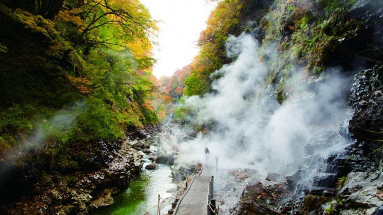 Uap dari Ngarai Oyasu yang menakjubkan (tohokukanko.jp). Uap dari Ngarai Oyasu yang menakjubkan (tohokukanko.jp).