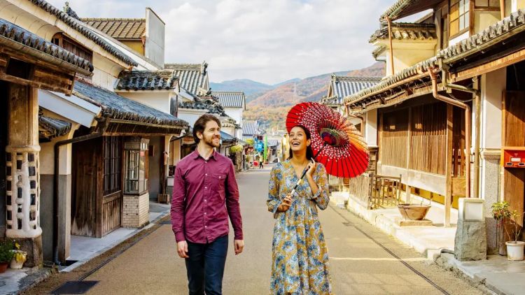 Ilustrasi. Turis berwisata ke Tokushima (JNTO). Ilustrasi. Turis berwisata ke Tokushima (JNTO).