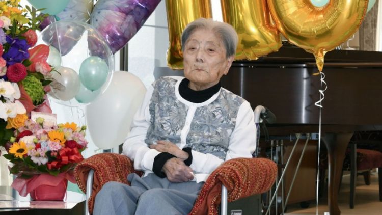 Tomiko Itooka, orang tertua di dunia yang masih hidup saat ini. Tomiko Itooka, orang tertua di dunia yang masih hidup saat ini.