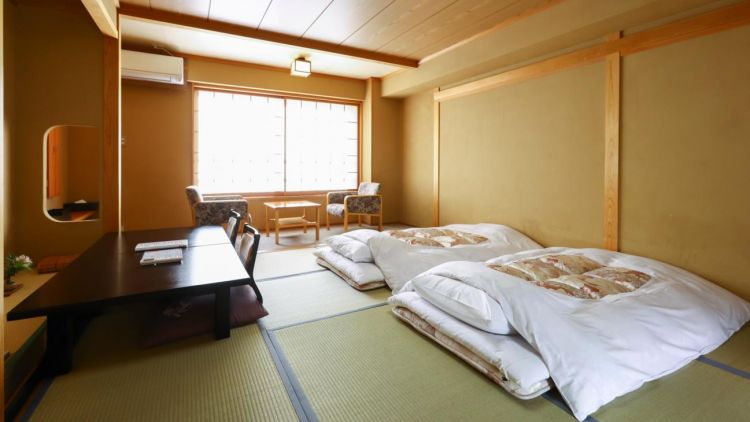 Ilustrasi. Salah satu ryokan tradisional di Shibu Onsen Ilustrasi. Salah satu ryokan tradisional di Shibu Onsen