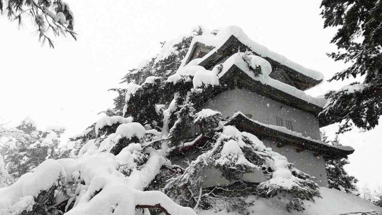 Salju lebat di Prefektur Aomori Salju lebat di Prefektur Aomori