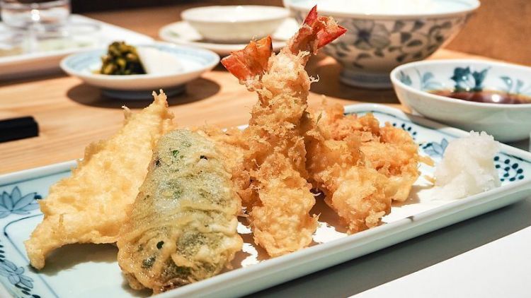 Tempat makan tempura di Jepang