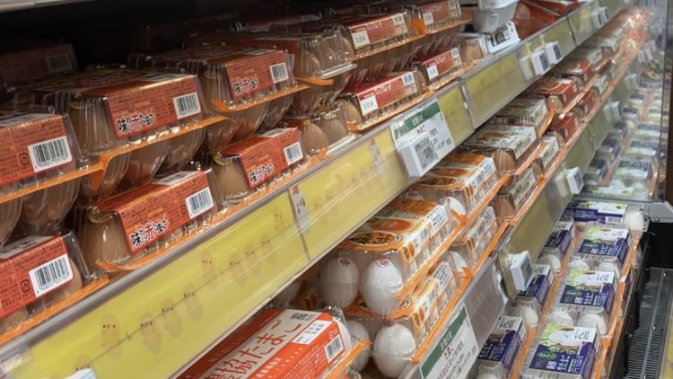 Ilustrasi. Telur di supermarket Ilustrasi. Telur di supermarket