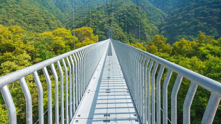 Destinasi wisata Prefektur Miyazaki - Teruha Suspension Bridge