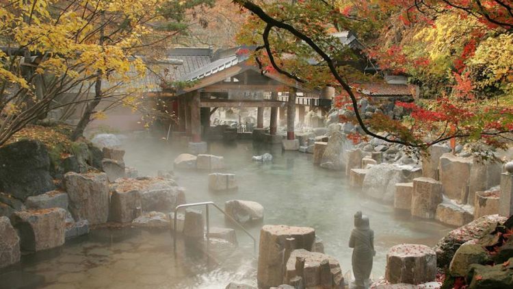 Takaragawa Onsenkaku (Visit Gunma)