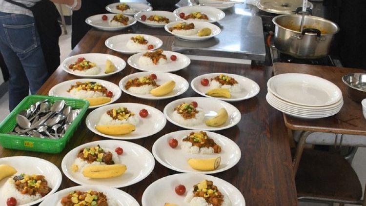 Program sarapan gratis untuk anak sekolah di Prefektur Osaka