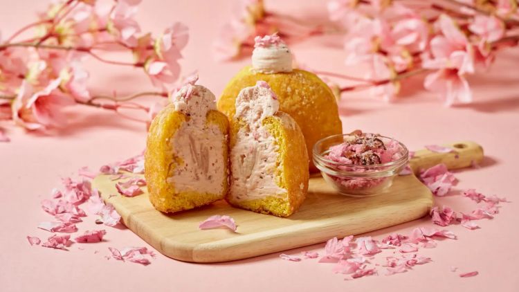 Uni Donuts Hadirkan Donat Sakura Mochi Cantik untuk Musim Semi
