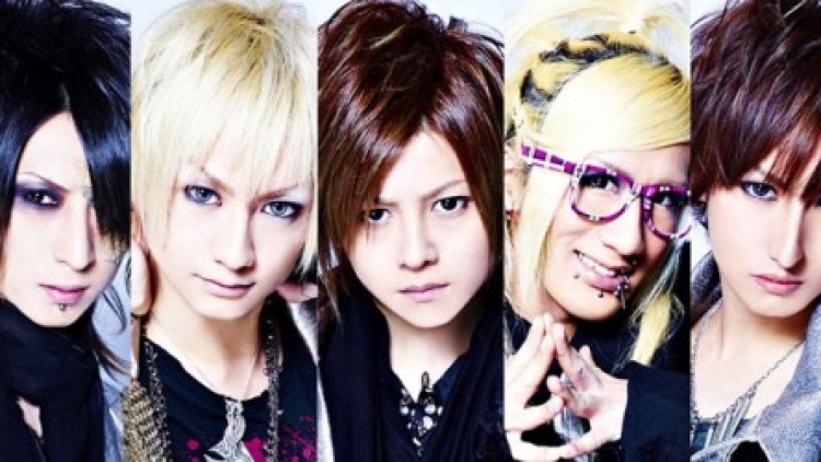 2a visual-kei-dandanan-ala-jepang-yang-bikin-si-cowok-jadi-cantik-cdefb48 2a visual-kei-dandanan-ala-jepang-yang-bikin-si-cowok-jadi-cantik-cdefb48