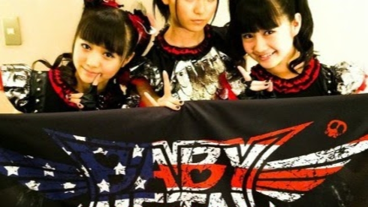 BABYMETAL mengirim pesan untuk Amerika Serikat