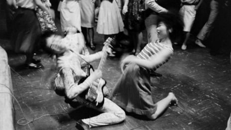 Foto-foto sisi liar kawula muda di Jepang pada tahun 1964 (8) Foto-foto sisi liar kawula muda di Jepang pada tahun 1964 (8)