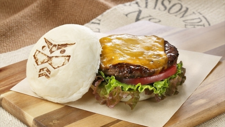 Gundam McDaniel Hamburger (9) Gundam McDaniel Hamburger (9)