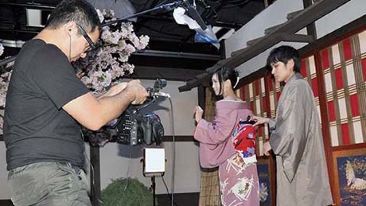 Ingin membuat video di YouTube bertema samurai Google Jepang menawarkan studio latarnya, gratis!